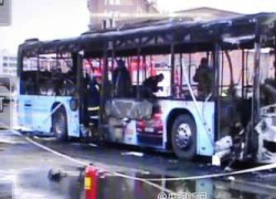 Xe bus Trung Quốc cháy khiến 14 người thiệt mạng, 30 người bị thương