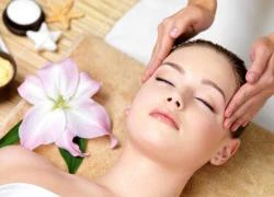 4 vị trí massage chống lão hóa và bệnh tật