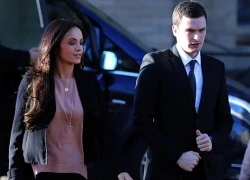 Adam Johnson bị đuổi việc vì sex với trẻ em