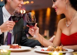 Chồng tặng quà Valentine sớm để có thời gian đi với bồ