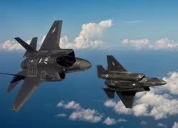 F-35 phô diễn sức mạnh tác chiến "độc nhất vô nhị"