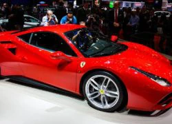 Ferrari 488 GTB về Việt Nam khác gì với Ferrari 488 Spider?