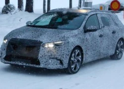 Renault "ém hàng" Megane Sport Tourer trước Geneva 2016