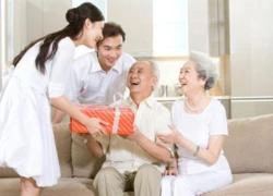 Tôi đã phải dùng đến "hạ sách" thì con dâu mới đưa cháu nội về quê ăn Tết