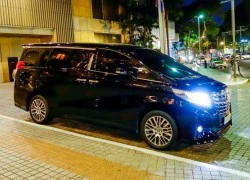 Toyota Alphard biển đẹp giá 3,7 tỷ đồng ở Sài Gòn