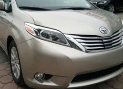 Toyota Sienna Limited 2016 giá 3,3 tỷ đồng tại Hà Nội