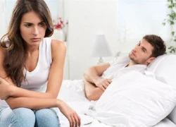 Trả thù vợ "bỏ đói", chồng công khai lên giường với ô sin già