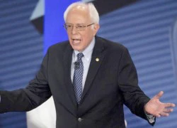 Ứng viên tổng thống Mỹ Bernie Sanders được mật vụ bảo vệ