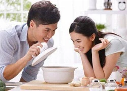 Xấp hóa đơn giấu kĩ trong ngăn kéo và lý do vợ chồng tôi không ngủ cùng giường nửa năm nay