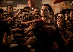 'Batman v Superman': Hoành tráng, bạo liệt và đầy tiếc nuối