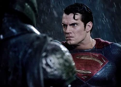 'Batman v Superman' phá tan hàng loạt kỷ lục phòng vé