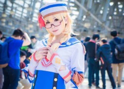 Bi hài thầy giáo cosplay "giả gái" bị chính ... học sinh nhận ra