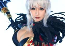 Bỏng mắt với bộ cosplay gợi cảm với của mỹ nữ Hàn