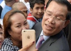 Cuộc chiến Facebook giữa Thủ tướng Hun Sen và lãnh đạo đối lập