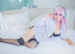 Cuối tuần thư giãn với cosplay Super Sonico dễ thương