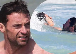 Hugh Jackman cứu hai con bị sóng cuốn trôi