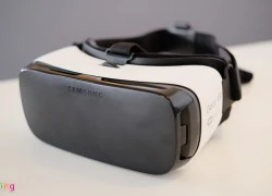 Mở hộp kính Samsung Gear VR xem video thực tế ảo ở VN