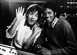 Paul McCartney đòi quyền lợi từ công ty của Michael Jackson