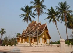 Rơi nước mắt ở Vientiane