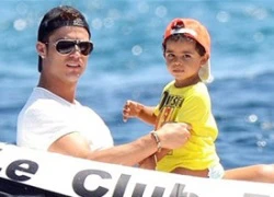 Ronaldo muốn con trai cũng trở thành danh thủ như bố