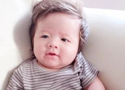 Sau "thiên thần" Cadie, đến lượt Alfie khoe thân hình bánh tét đáng yêu