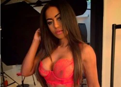 Sterling dính nghi án ăn vụng với người mẫu Playboy