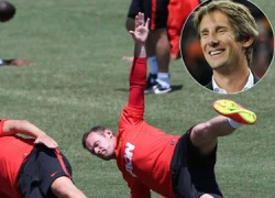 Van der Sar khuyên Rooney học yoga để duy trì thể lực