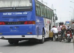 Vận tải khách tuyến Hà Nội - Hải Phòng: Tái diễn tranh giành khách, mất an ninh trật tự