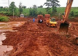 Dân chặn xe chở quặng bauxite vì gây ô nhiễm