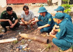 Đạn pháo 'bỗng dưng' rớt xuống nhà dân