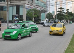 Đề nghị coi taxi là phương tiện công cộng