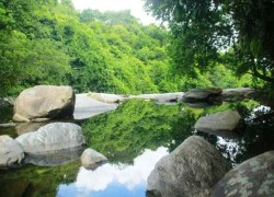 Giang Thơm long lanh đáy nước in trời