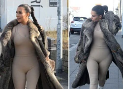 Kim Kardashian khoe đường cong với bodysuit mỏng dính