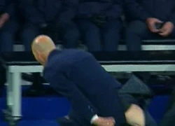 Real vượt khó, Zidane rách toạc cả quần