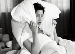 Song Joong Ki bất ngờ khoe ảnh "giường chiếu" trên tạp chí