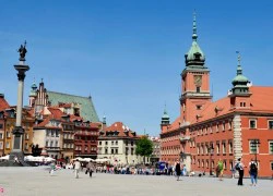 Warsaw &#8211; thành phố của hàng trăm lâu đài