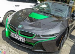 BMW i8 lạ mắt hơn 6 tỷ của đại gia Cà Mau