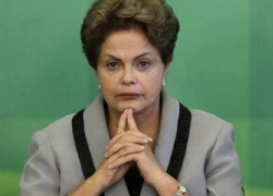 Brazil đình chỉ chức vụ của Tổng thống Rousseff