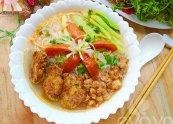 [Chế biến] - Bữa sáng hấp dẫn với bún riêu hến