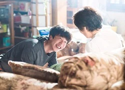 &#8220;Chàng Hươu&#8221; Lee Kwang Soo và &#8220;mẹ&#8221; lấy nước mắt khán giả