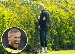 Kasper Schmeichel &#8220;giải quyết nỗi buồn&#8221; nơi công cộng