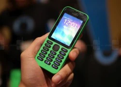 Microsoft bán mảng điện thoại cơ bản Nokia cho Foxconn