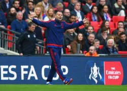 Ryan Giggs lại bị tố không chung thủy