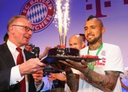 Sao Bayern Munich quậy tưng bừng trong tiệc mừng Cúp quốc gia