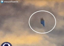 UFO hình thù kì dị lơ lửng trên bầu trời Mỹ