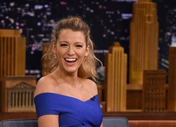 Blake Lively như bị tra tấn khi xem cảnh sex của chồng