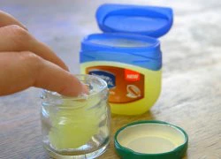 Bỏ túi 10 mẹo trang điểm siêu đơn giản với Vaseline