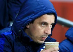 Cầm quân thất bại, Gary Neville trở lại cầm mic