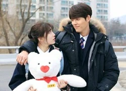 &#8220;Cặp đôi gà bông&#8221; Woo Bin và Suzy siêu đáng yêu trong đồng phục cấp 3