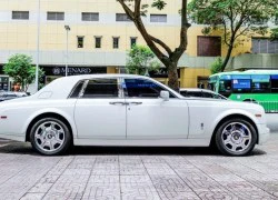 Chạm mặt siêu xe Rolls-Royce triệu đô tại Sài Gòn